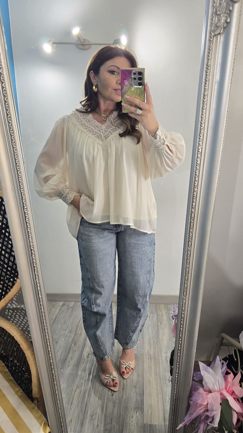 Maglia con pizzo