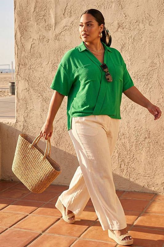 Plus Size Airflow Collared Pocket Top: Gucci green