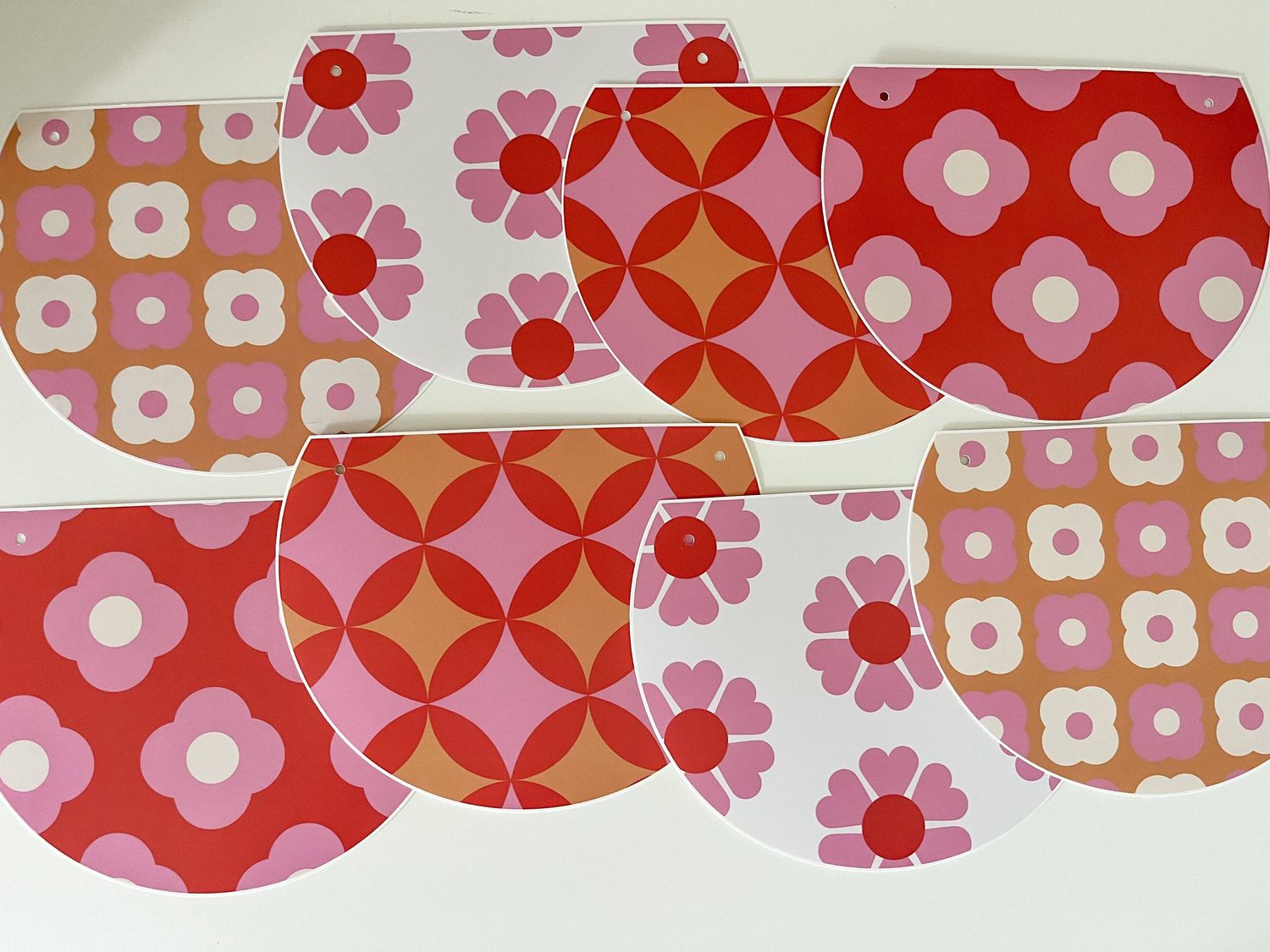 Groovy Scalloped Banner Groovy Scalloped Banner