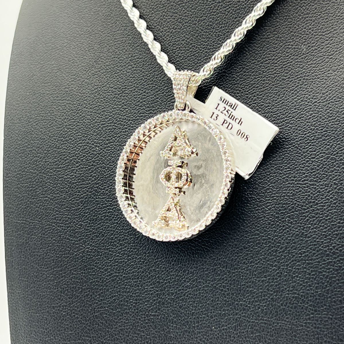 Alpha Round Cartouche Pendant