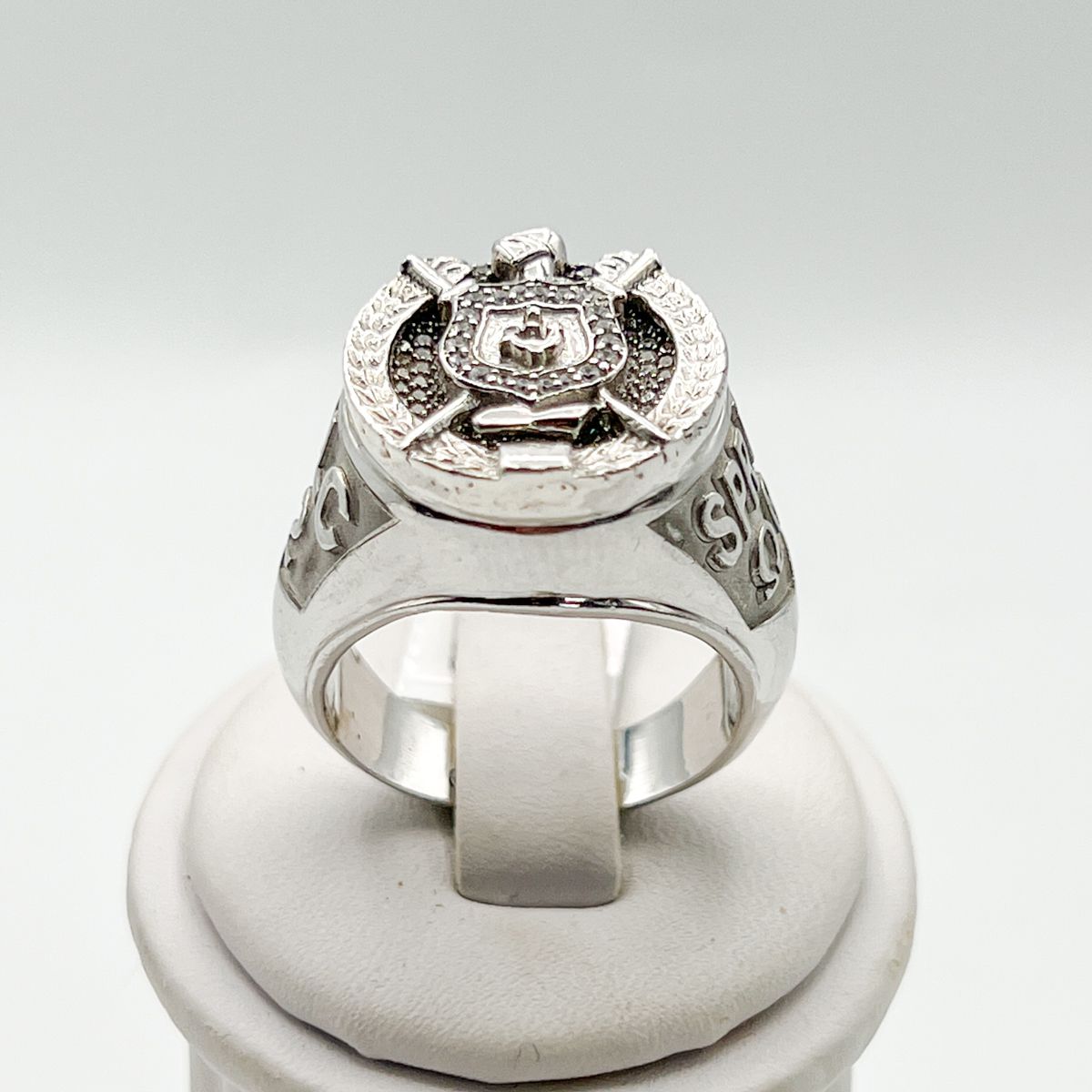 Omega DL Style Round Large Ring