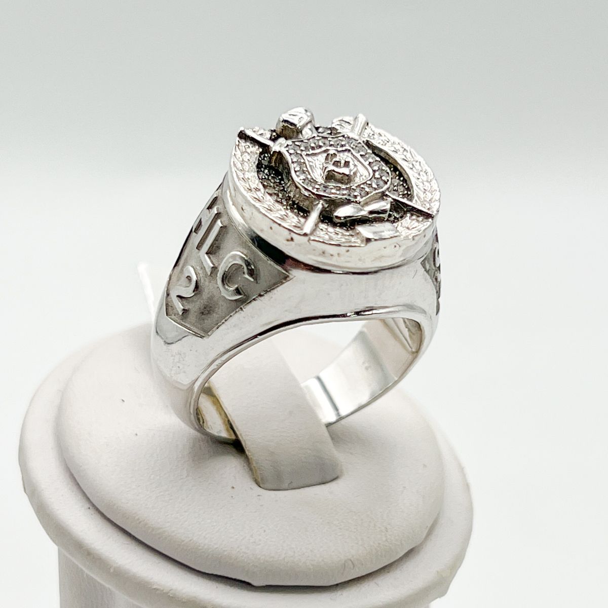 Omega DL Style Round Large Ring