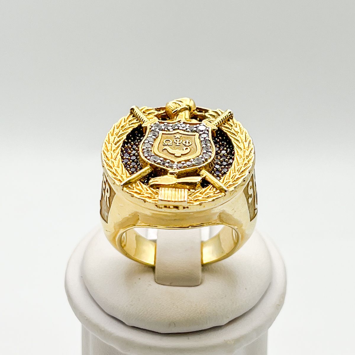 Omega DL Style Round XL Ring