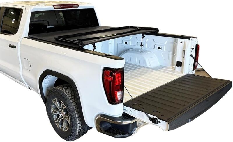 Couvert de caisse maison souple à trois volets pour Ram 1500 2009 à 2018 et Ram 1500 Classic 2019 à 2024, caisse de 5 pi 7 po - CBB450006