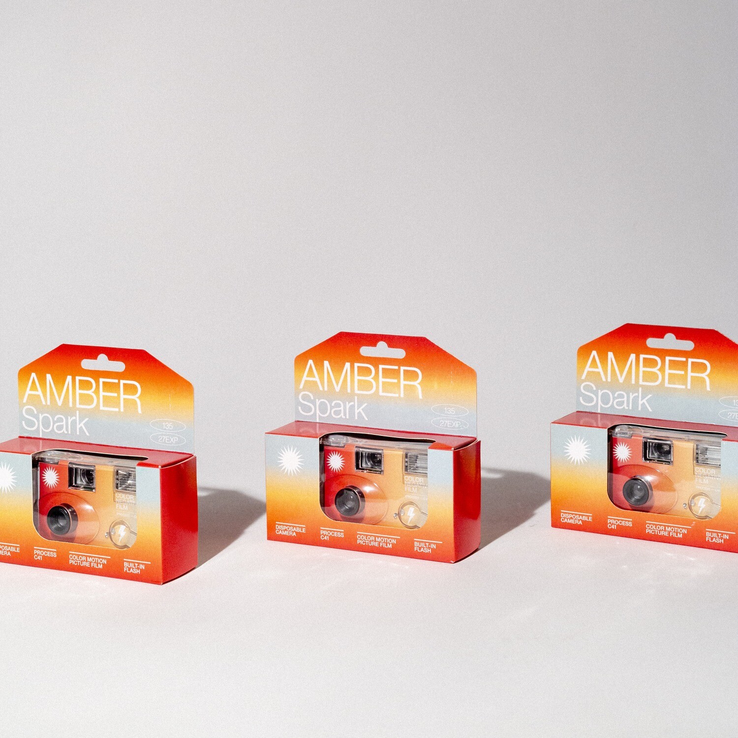 AMBER Spark Disposable Film Camera 400 35mm x 27 exp. With Flash