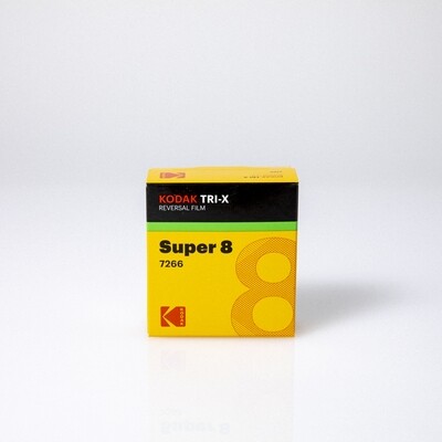 Super 8 – KODAK TRI-X Reversal Film 7266 [B&amp;W]