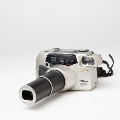 Pentax IQZoom 200