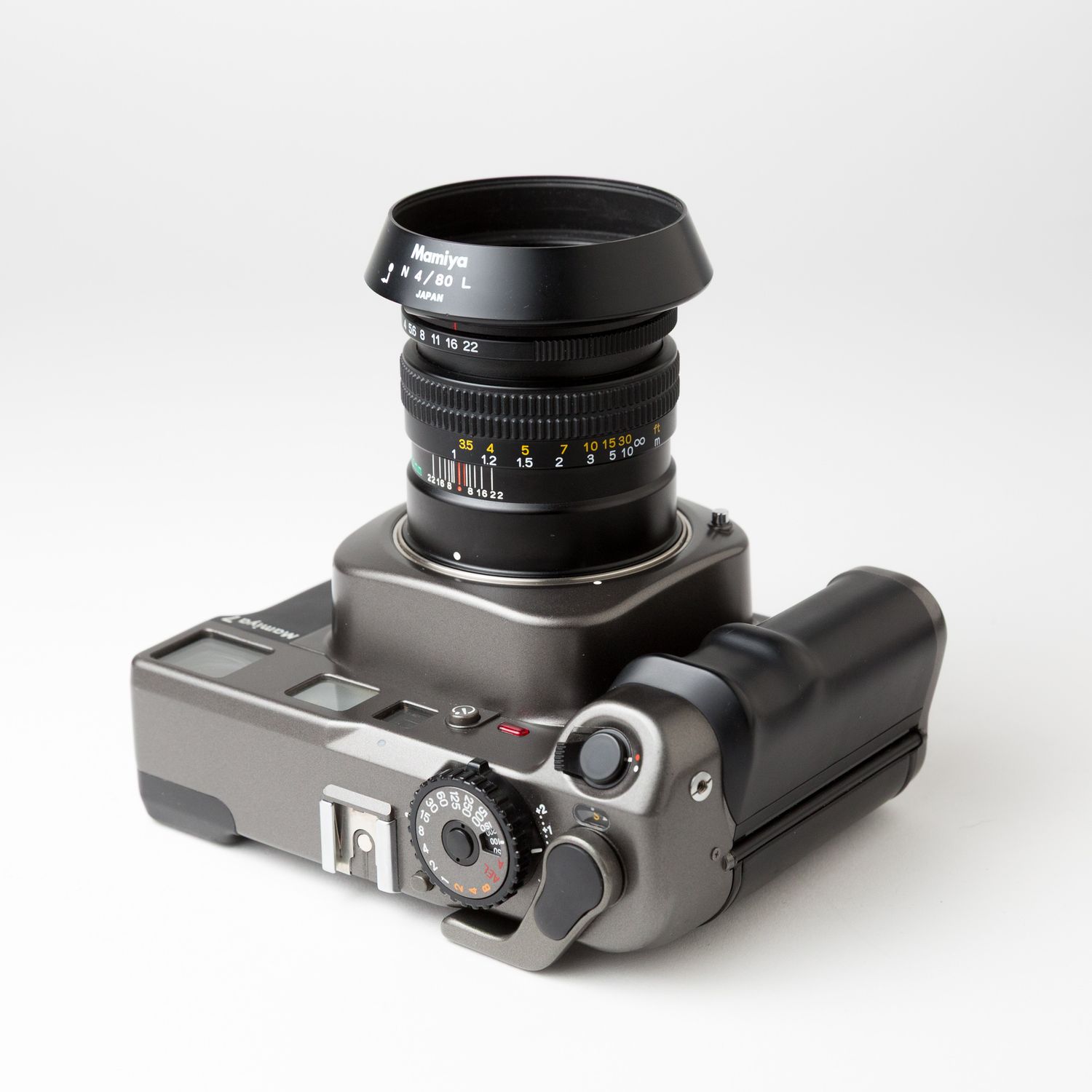 マミヤ7用80ミリF4 Mamiya 7 W/ 80mm f/4L lens