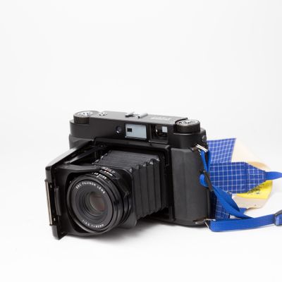 Fuji GF670 Professional BLACK
