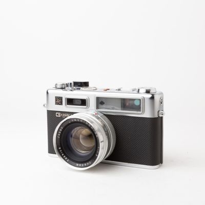 Yashica Electro 35 GTN w/ 45mm f/1.7 lens