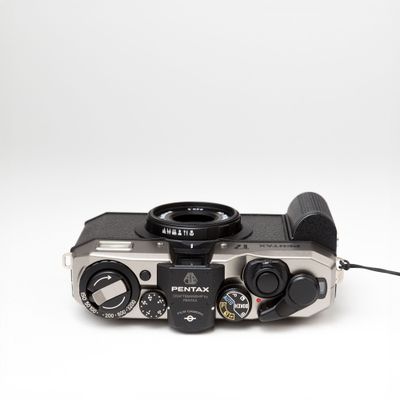 Pentax 17