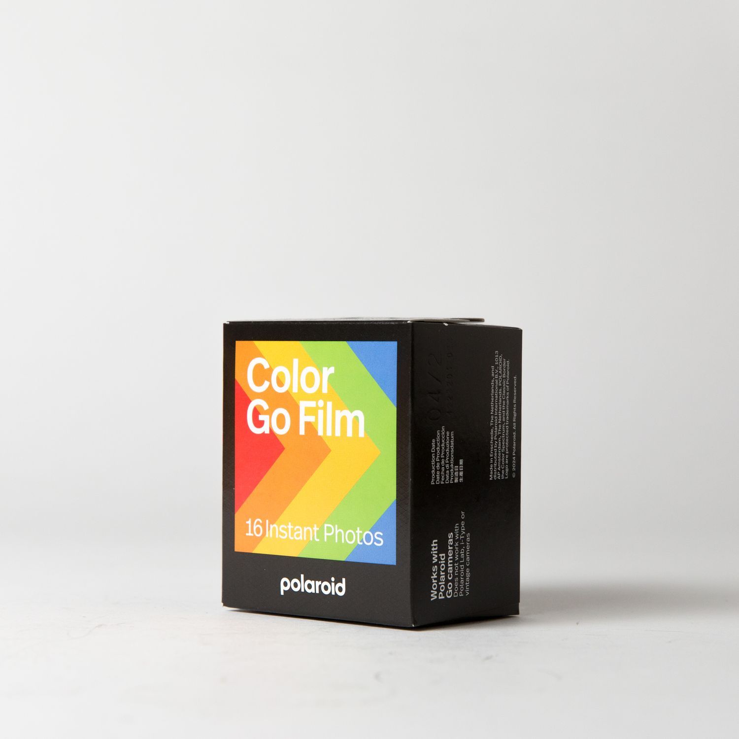 Polaroid Color Go Film 16 instant Photos, Border Color: Black