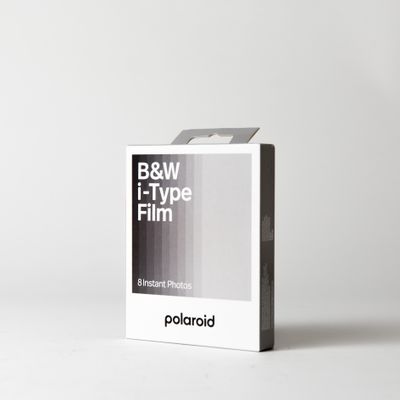 Polaroid B&amp;W i-type Film 8 Instant Photos