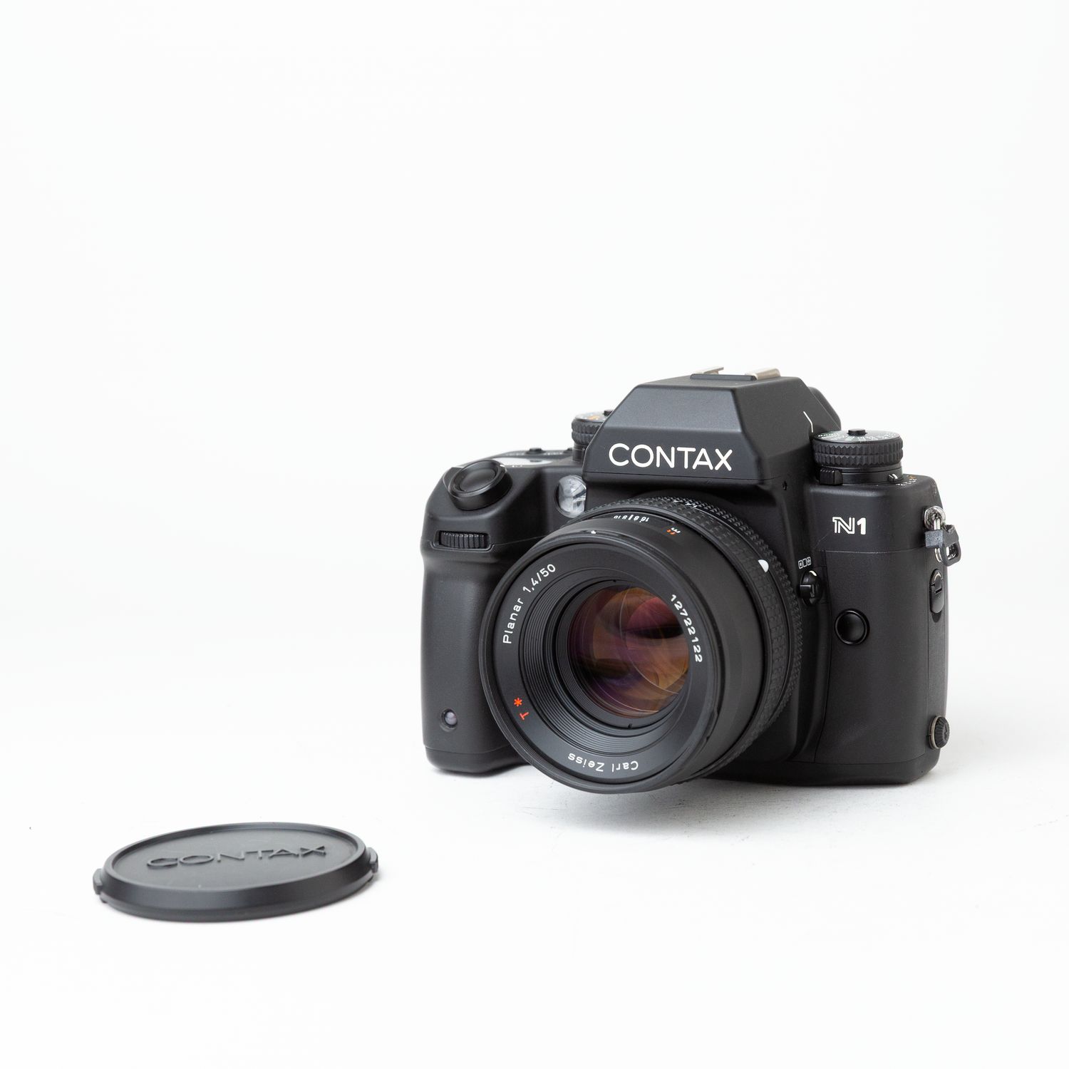 Contax N1 w/ Zeiss 50mm f/1.4