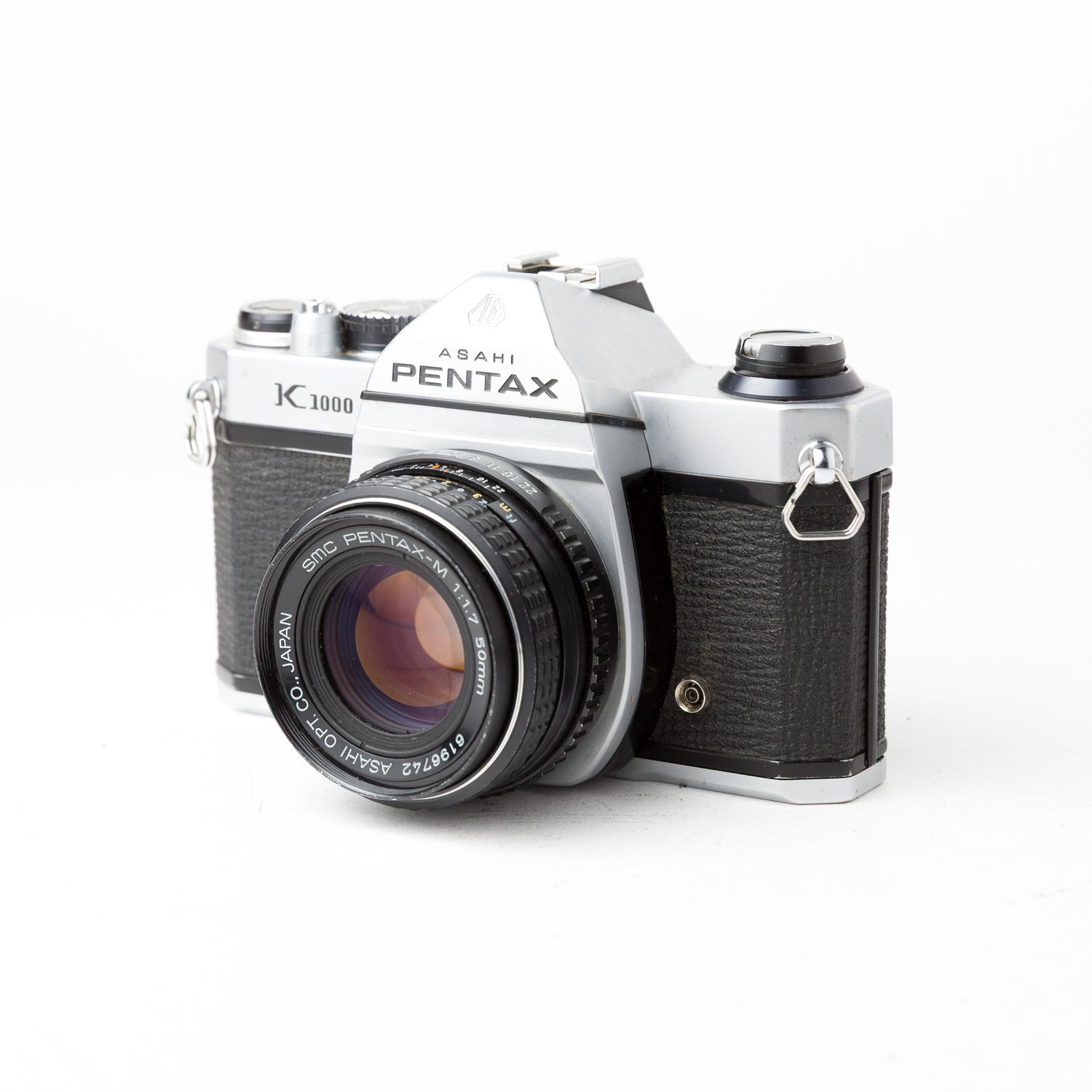 Pentax K-1000 w/ 50mm f/1.7 lens