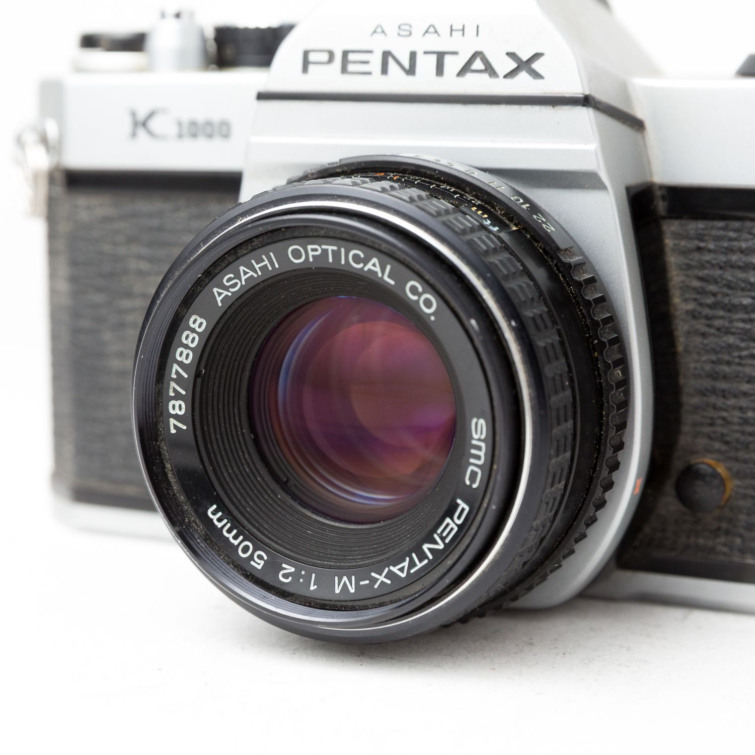 Pentax K-1000 w/ 50mm f/2 lens