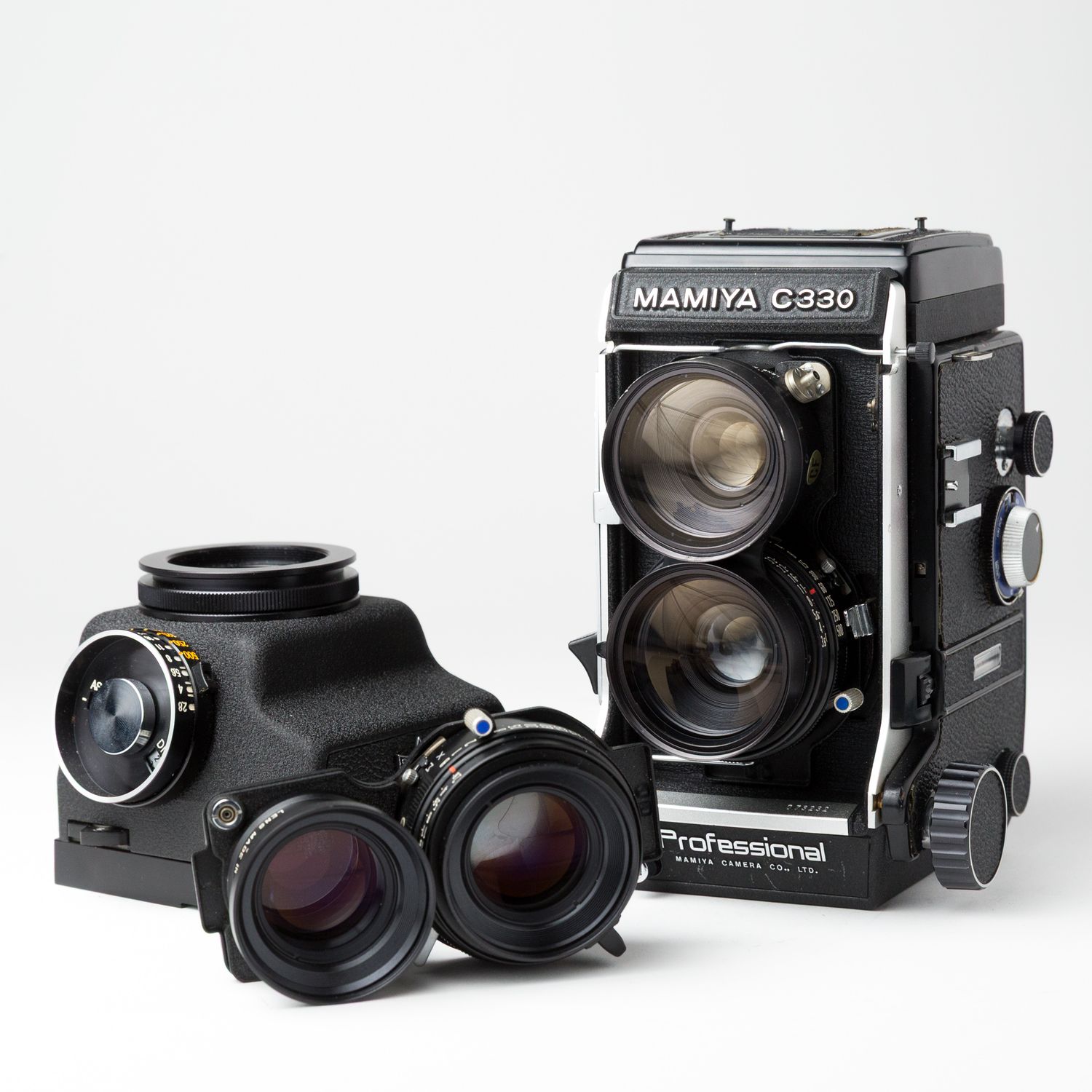 Mamiya C330  Professional w/ 65mm &amp; 80mm "Blue Dot" Lenses &amp; Prism Finder
