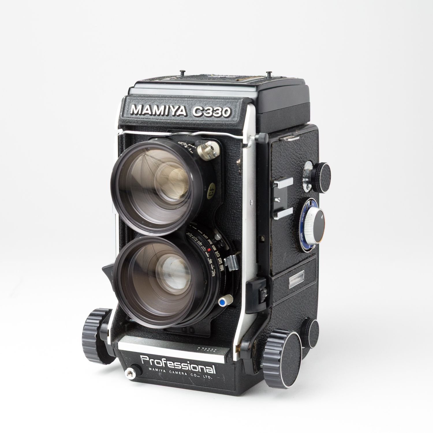 Mamiya C330  Professional w/ 65mm &amp; 80mm "Blue Dot" Lenses &amp; Prism Finder