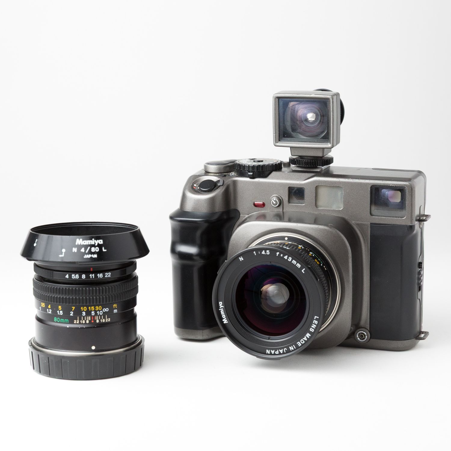 Mamiya 7 w/ 43mm f4.5 &amp; 80mm f4 Lenses + external viewfinder