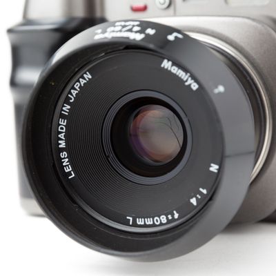 Mamiya 7 w/ 80mm f4 Lens