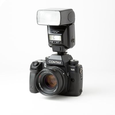 Contax N1 w/ Zeiss 50mm f/1.4 lens and TLA 360 Flash