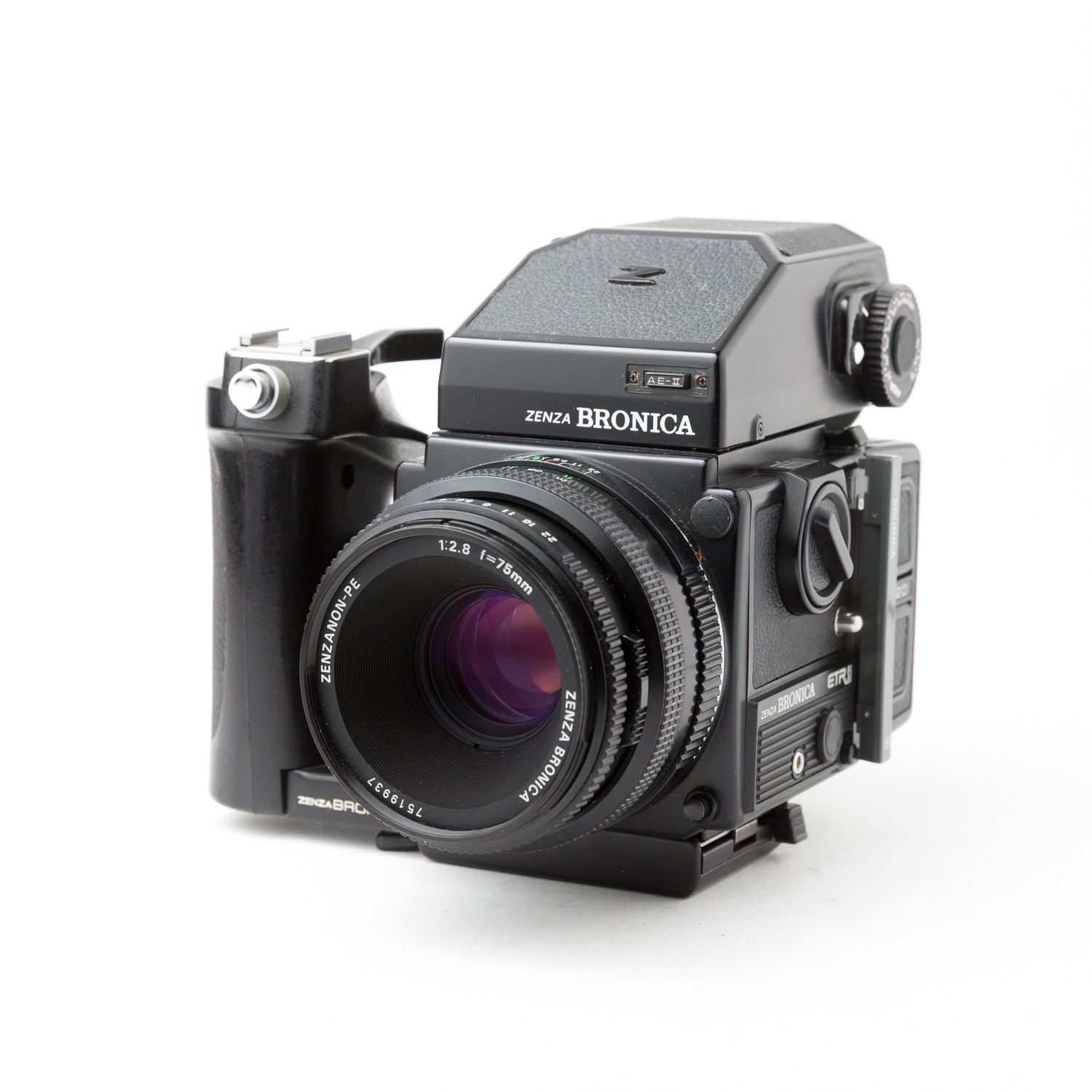 Zenza Bronica ETRsi w/ 75mm f/2.8, 100mm f/4 Lenses &amp; Bellows