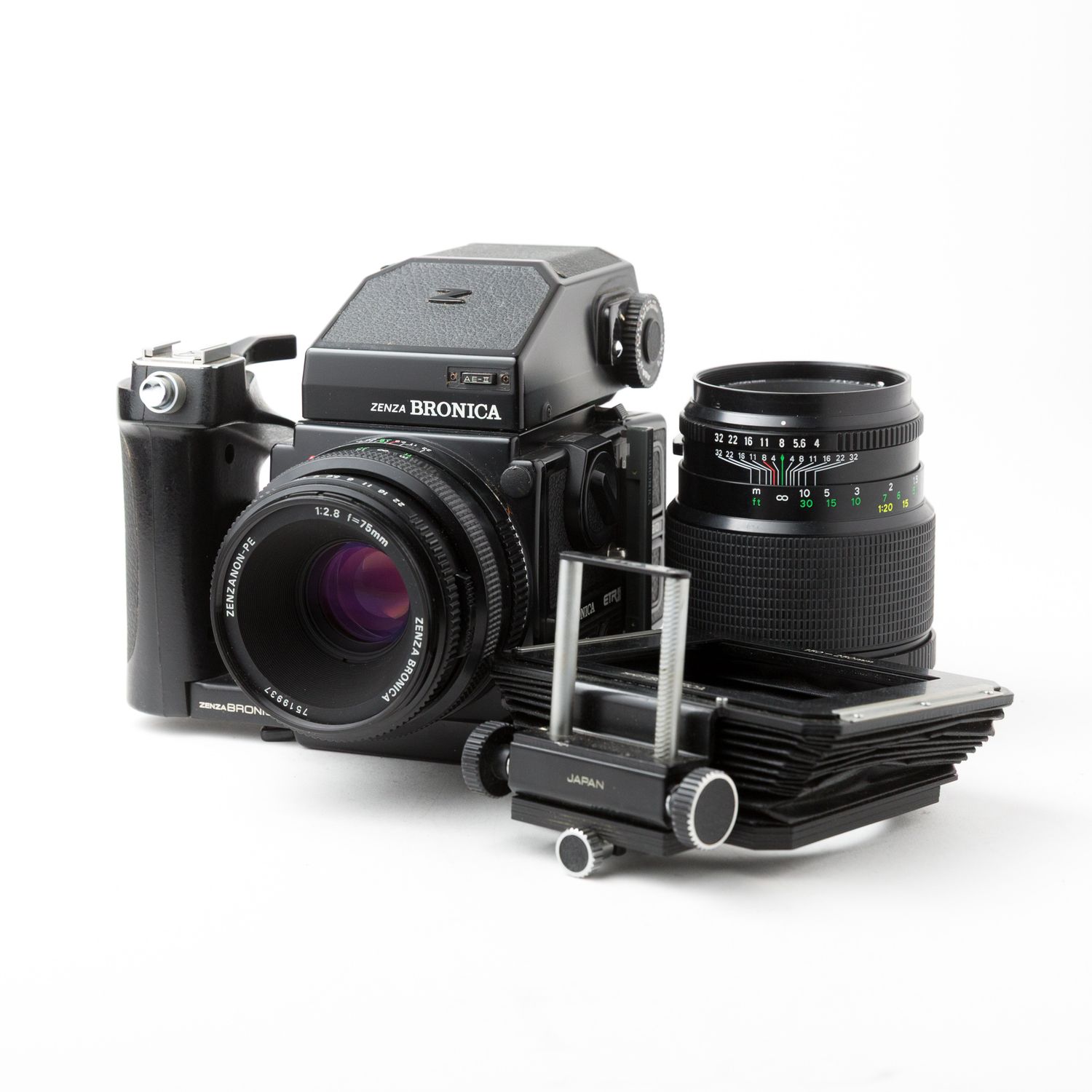 Zenza Bronica ETRsi w/ 75mm f/2.8, 100mm f/4 Lenses &amp; Bellows