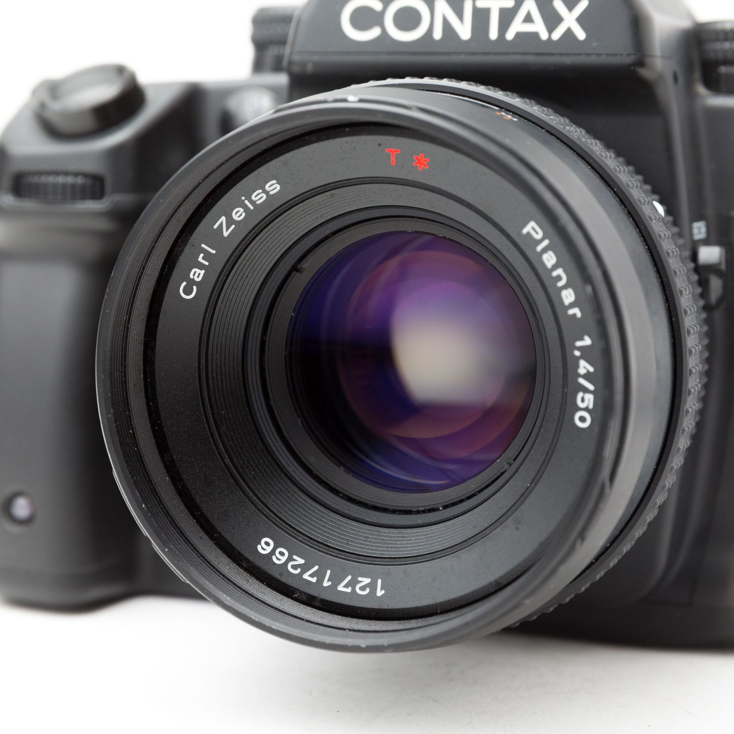 Contax N1 w/ Zeiss 50mm f/1.4