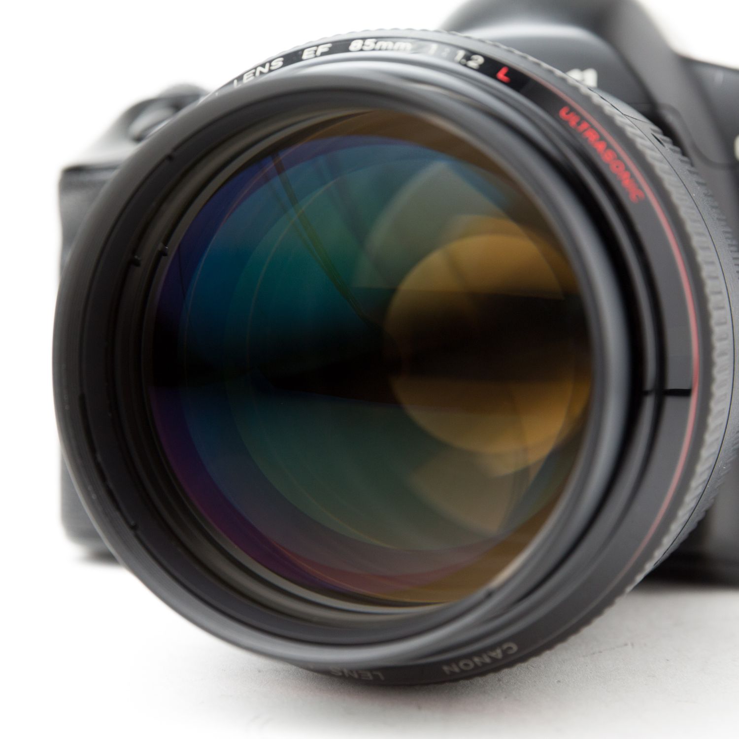 Canon EOS 1 w/ EF 85mm f/2 Lens