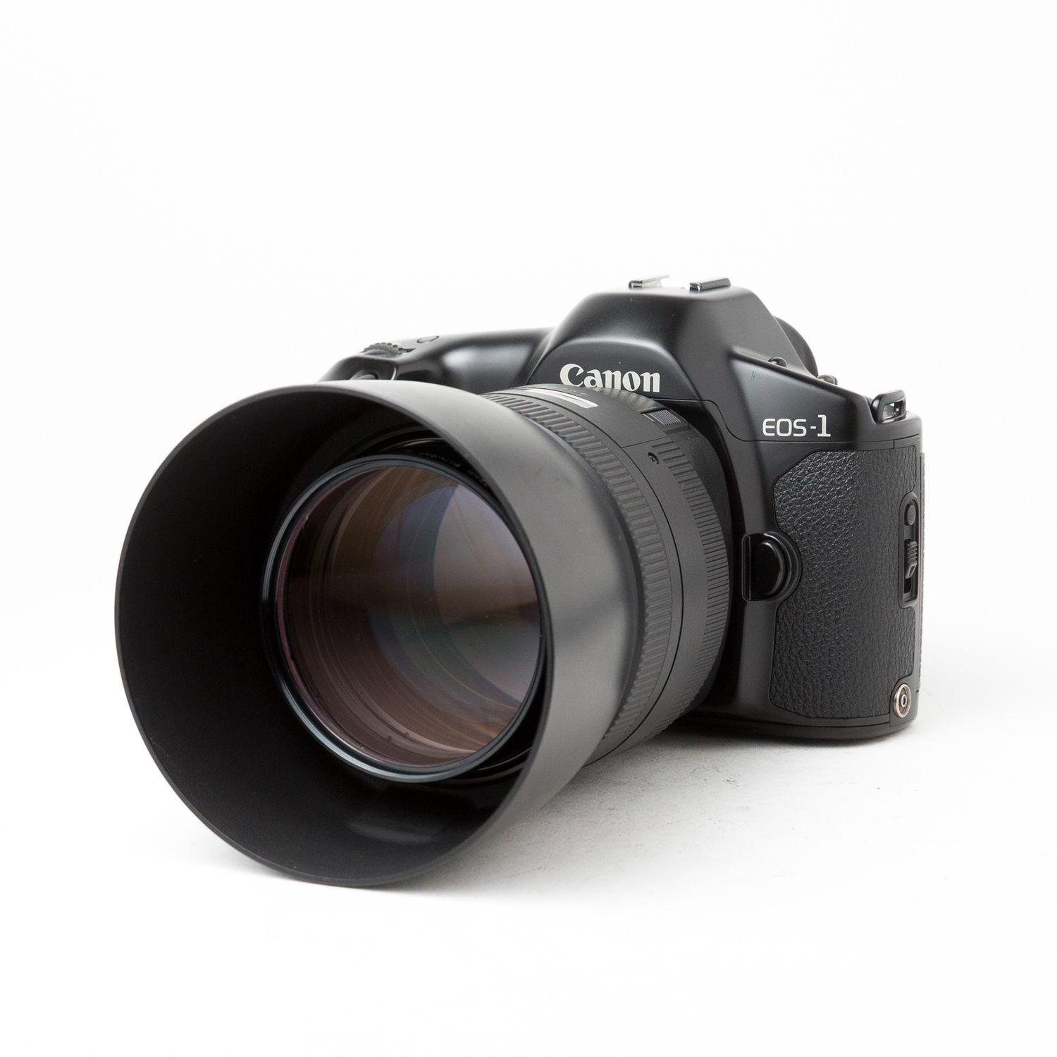 Canon EOS 1 w/ EF 85mm f/2 Lens