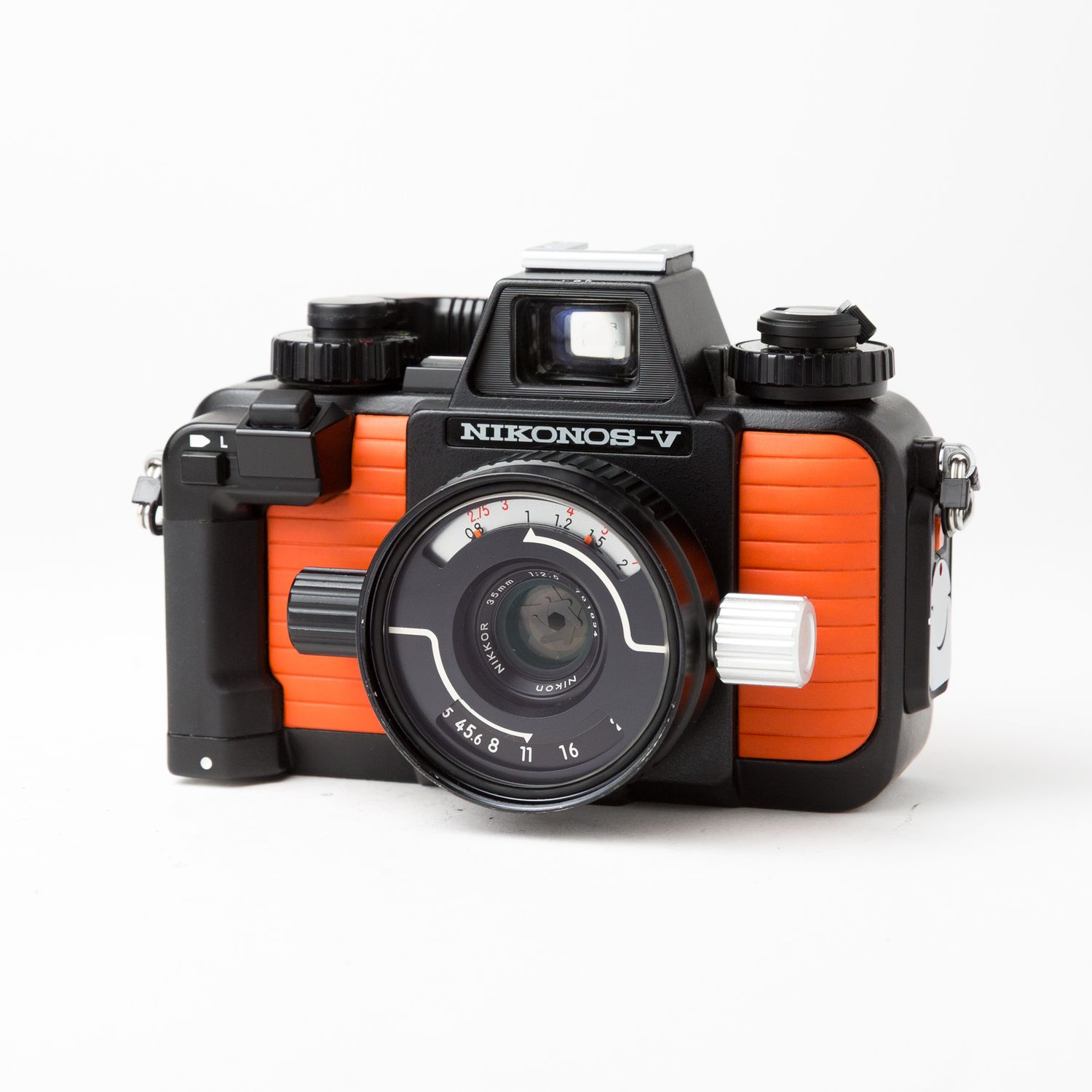 Nikonos V w/35mm f/2.5 lens