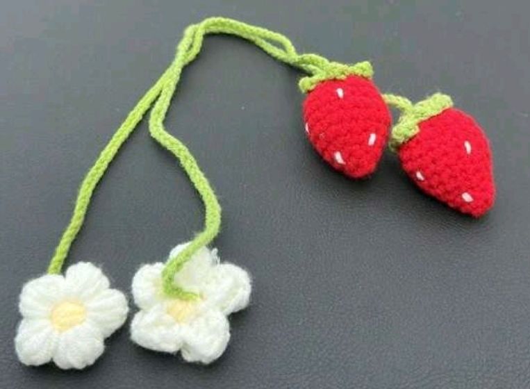 Berry Hanger