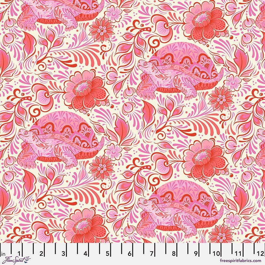Tula Pink Besties No Rush PWTP216 Blossom