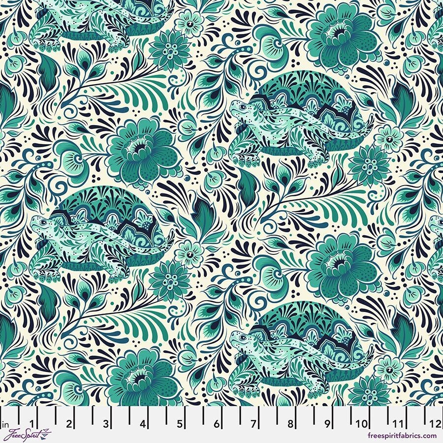Tula Pink Besties No Rush PWTP216 Bluebell
