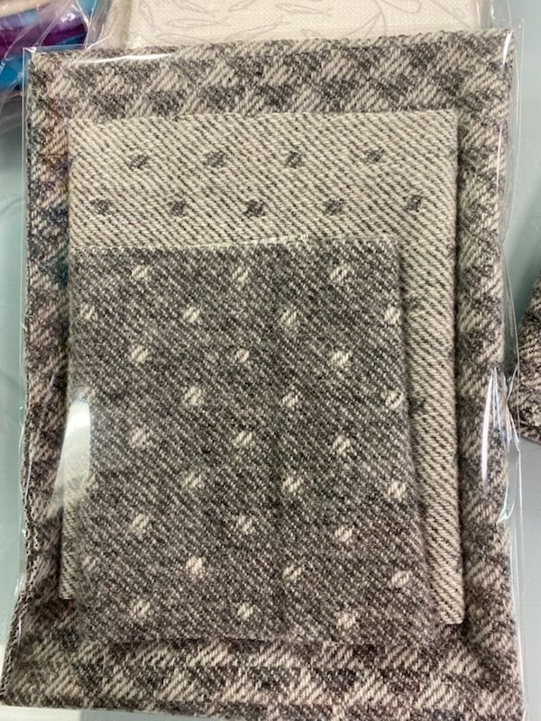 Trade Winds by Sue Spargo Grey Parchment Triangle and Polka Dot Pack