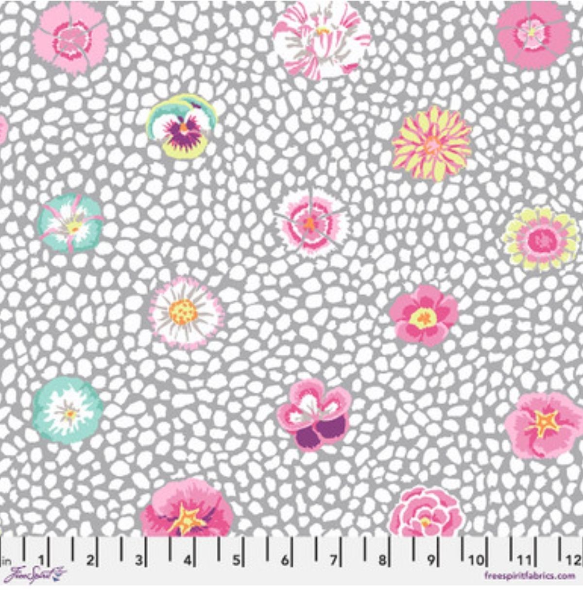Kaffe Collective Classics PWGP059 Guinea Flower Grey