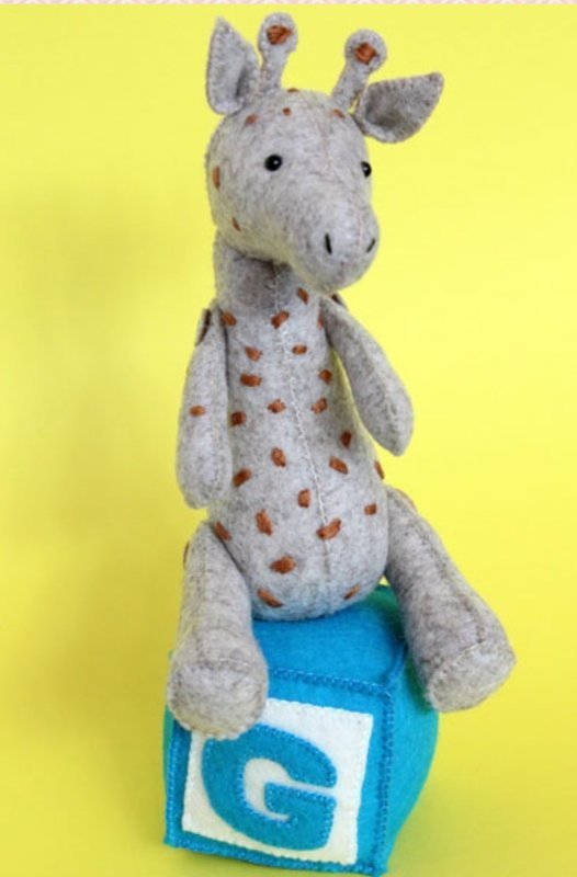 G is for Giraffe Pattern