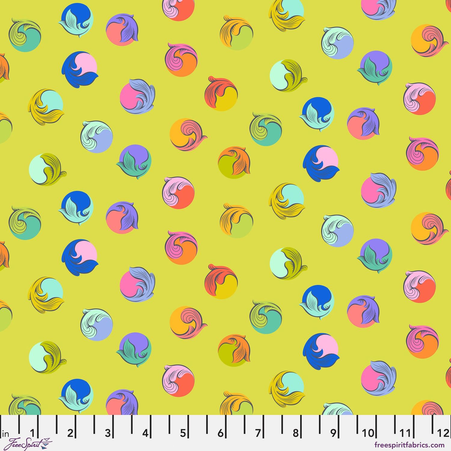 Tula Pink Legendary PWTP286 Gumdrop - Apple