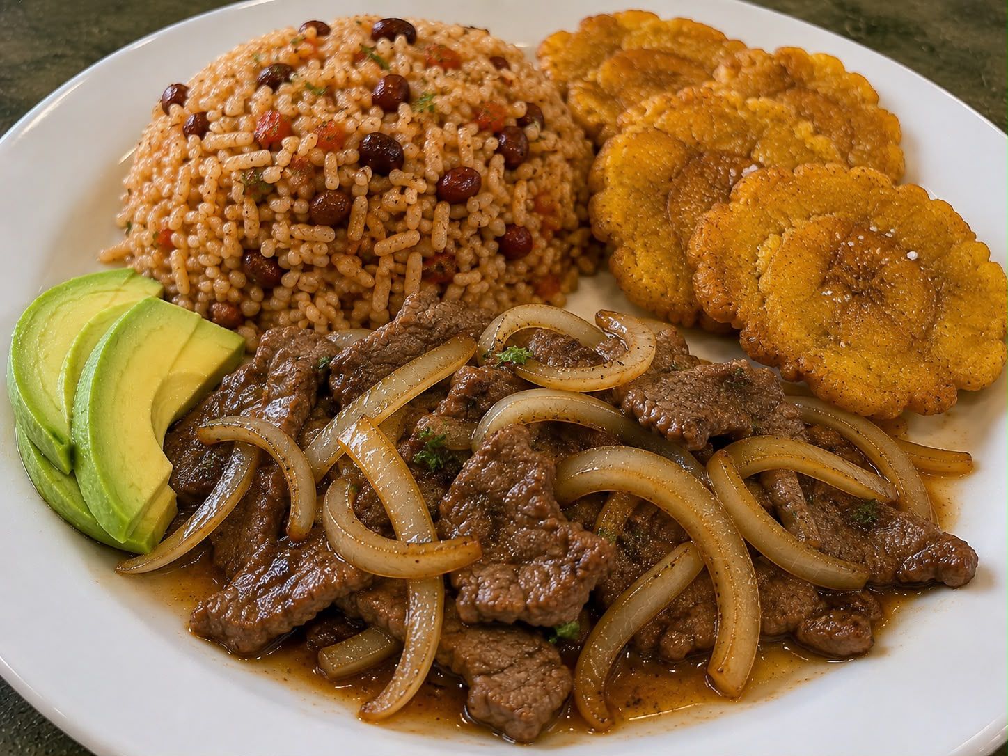 Bistec encebollado