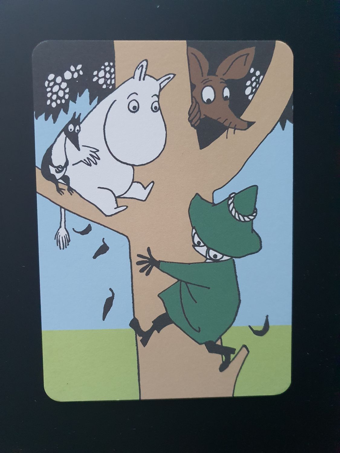 Pocztówka Na drzewie