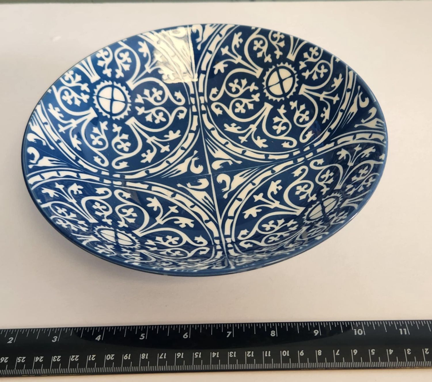 Geoff Tygret Pasta Salad Serving Bowl Porcelain Certified Int'l 9" Blue White