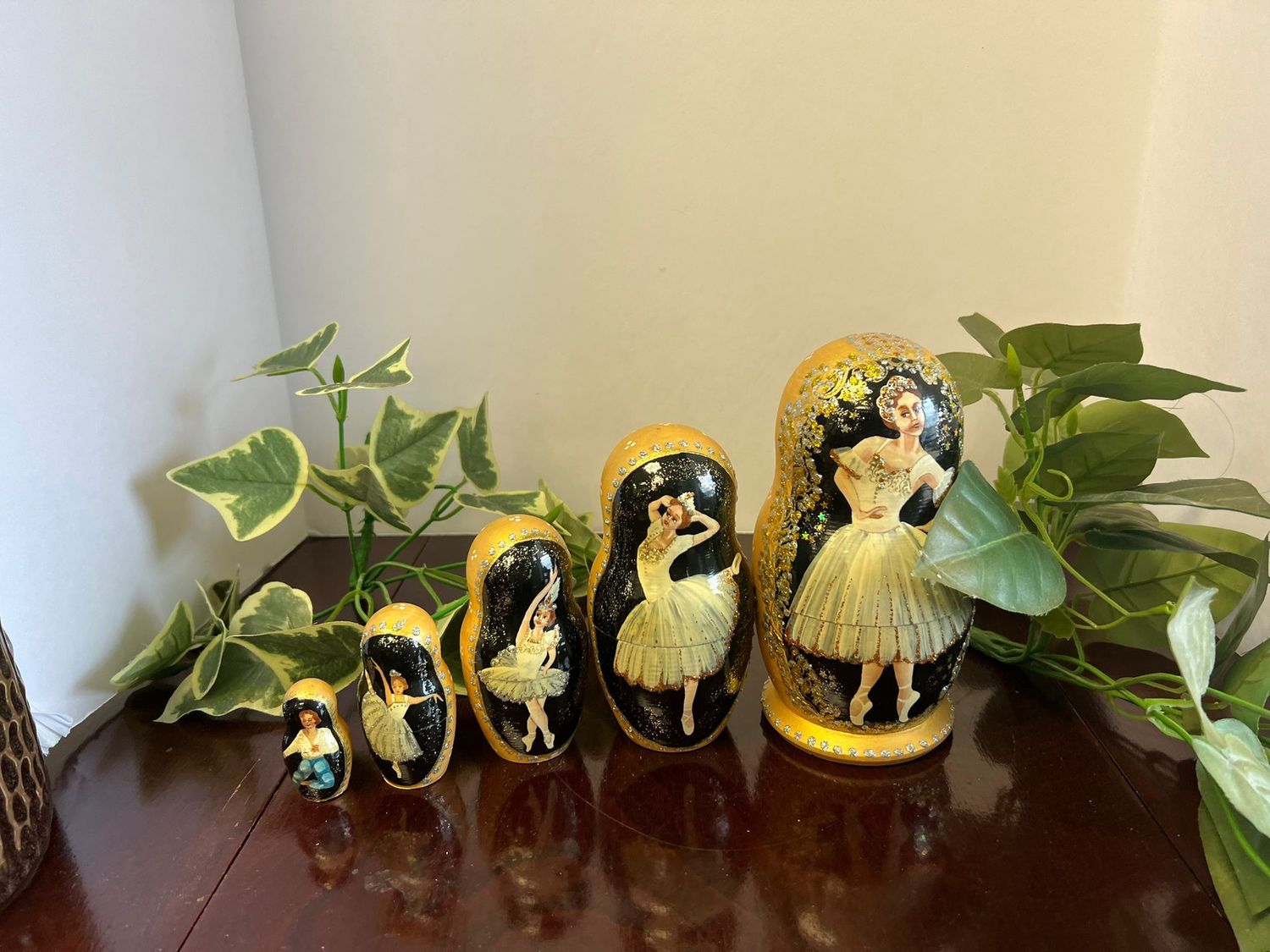 Russian Ballet Nesting Dolls