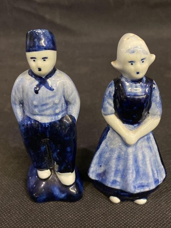 Delfts Vintage Salt &amp; Pepper Shakers