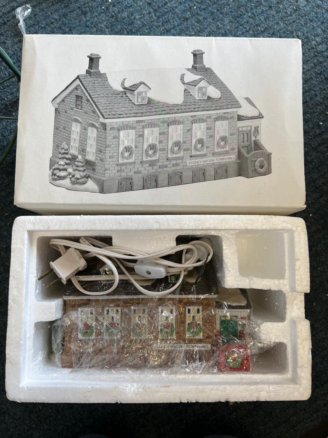 Dept. 56 Heritage Village Collection "Stony Brook Town Hall" (small chip on  roof of vestibule), no bulb