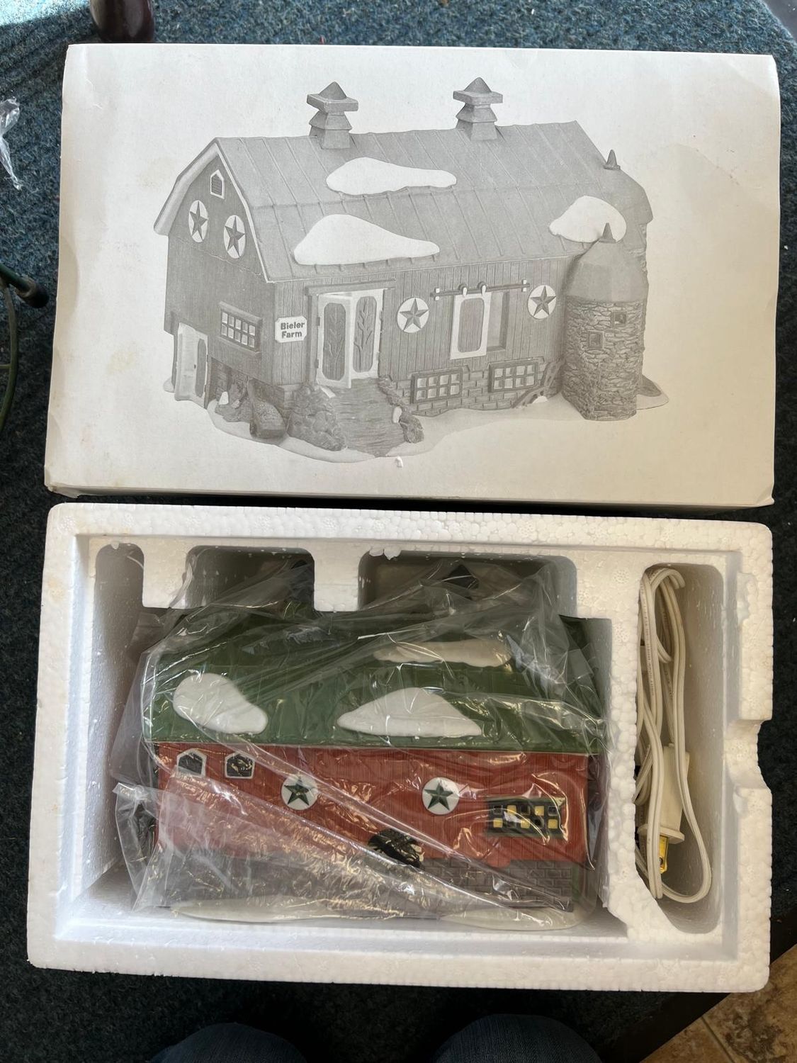 Dept. 56 New England Village Pennsylvania Dutch Barn (very small chip on top of turret), no bulb