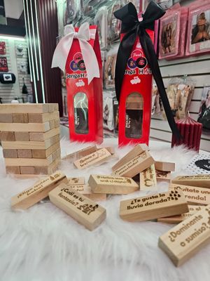 JENGA HOT FRIENDS