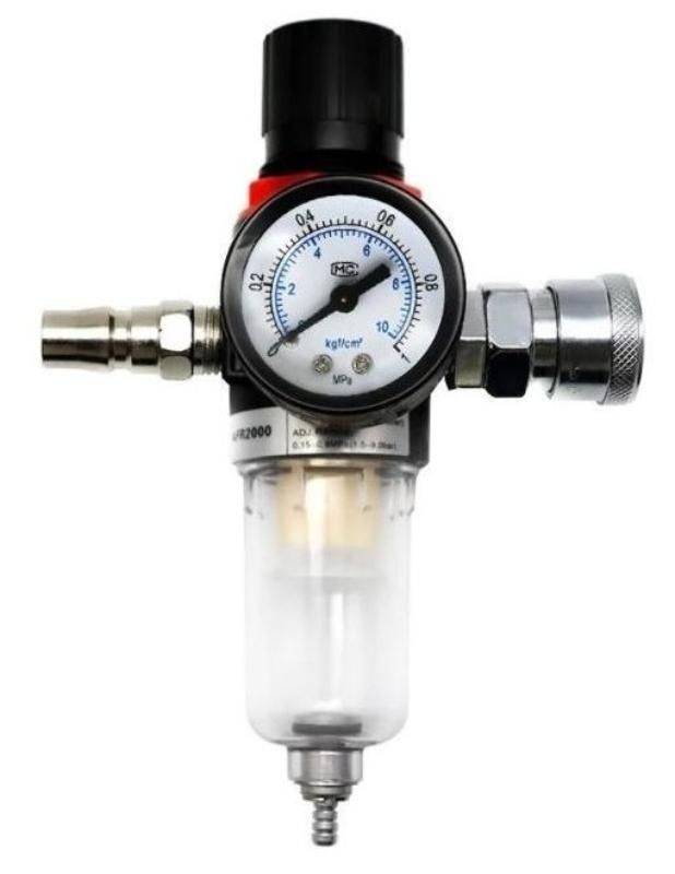 Pressure reducer with steam trap