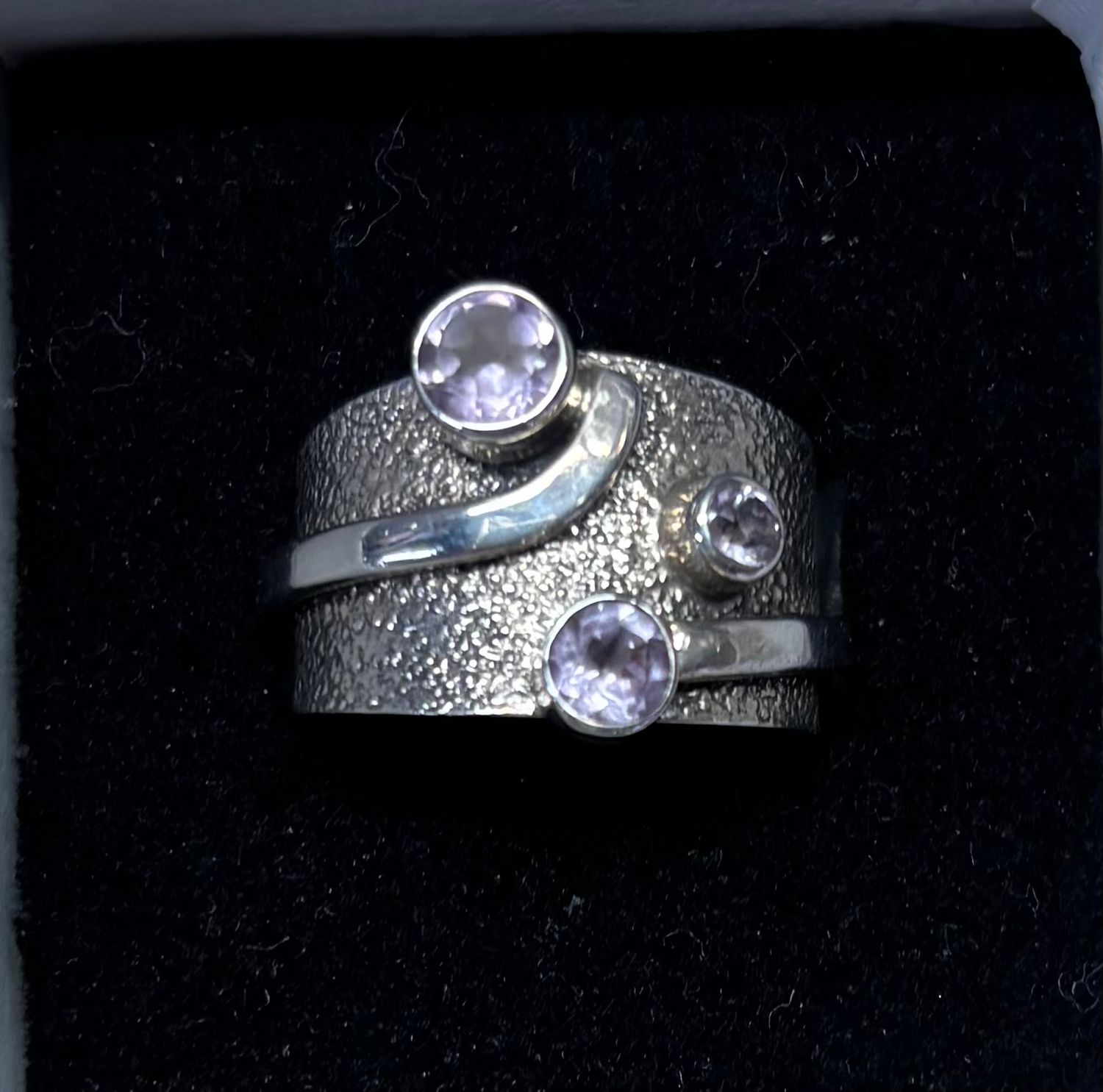 SS0076-Designer Ring : Amethyst