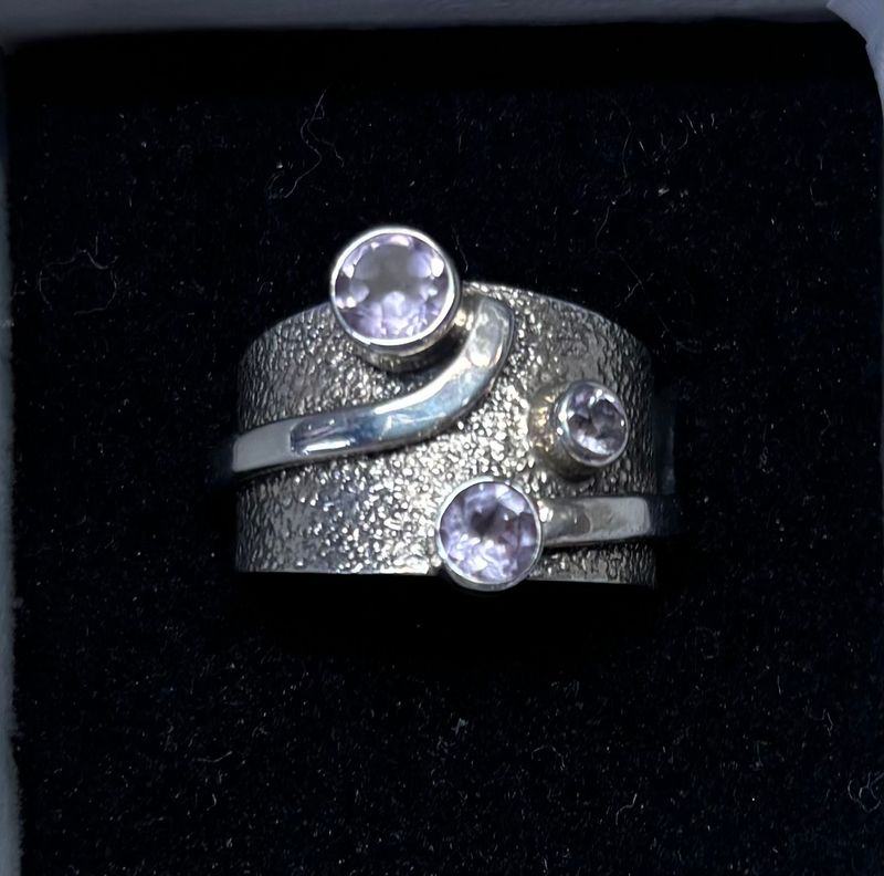 SS0076-Designer Ring : Amethyst