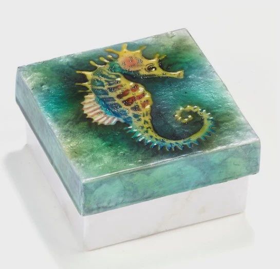 KU0178 - Capiz Box : Seahorse